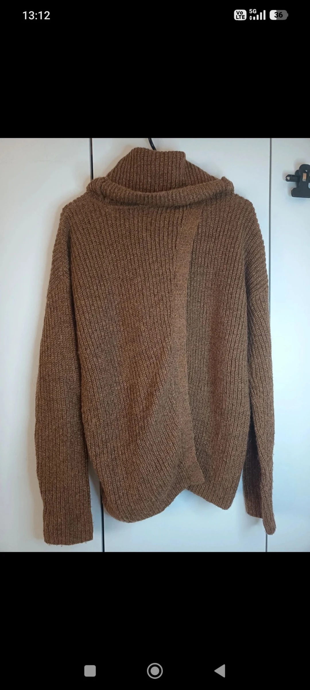 Sleeveless sequined sweater – photo 3